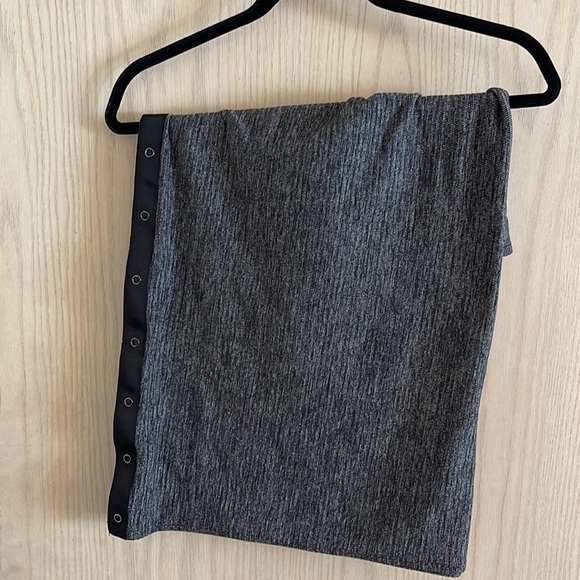 Lululemon circle scarf - Picture 3 of 3